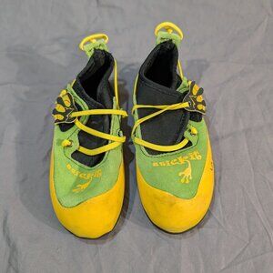 La Sportiva StickIt Youth Climbing Shoes Size 1 - 1.5